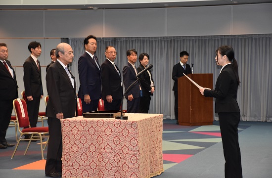 画像の代替テキストを入力ください。